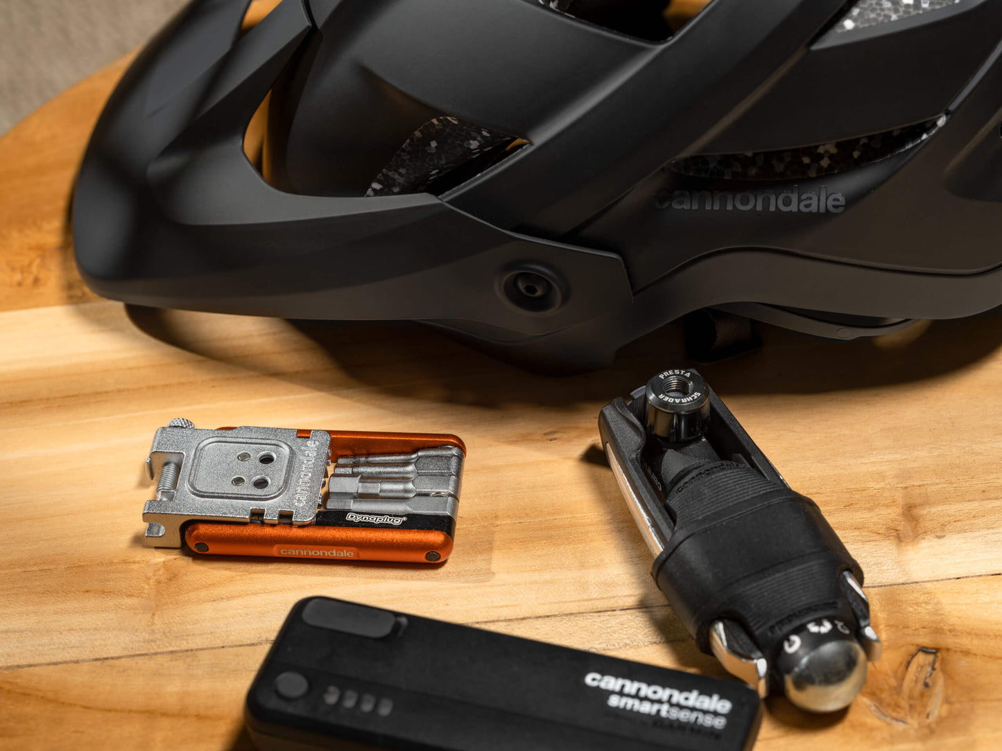 18-in-1 Dynaplug x Cannondale  Multi-Tool